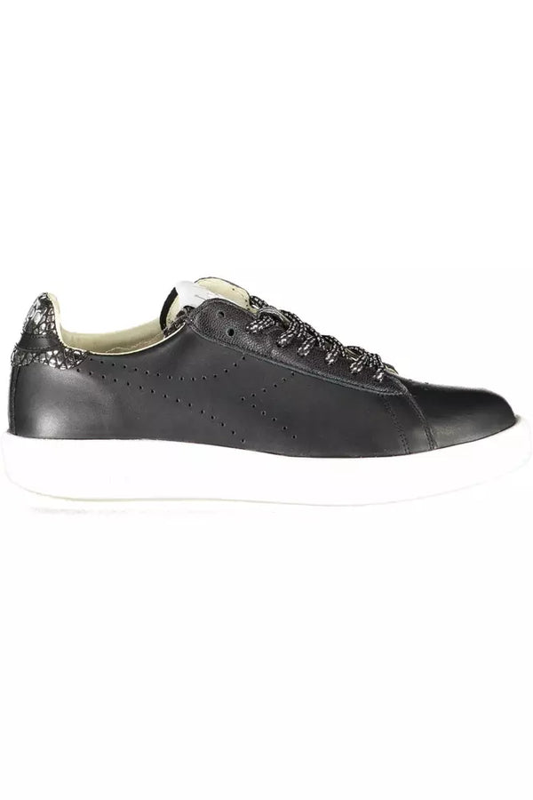 Chic Black Contrast Sole Lace-Up Sneakers